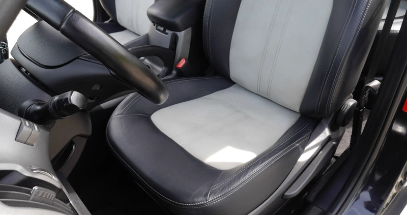 Kia Sportage cena 48900 przebieg: 117000, rok produkcji 2015 z Starachowice małe 781